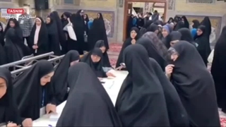 حضور مردم ایران در پای صندوق های رای: حرم امام رضا(ع)