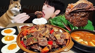 اسمرفود SIO asmr ( سیو ) : چالش خوردن خوراک گوشت کره ای ( موکبانگ ) - موج کره ای