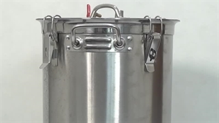 دستگاه اسانس گیری