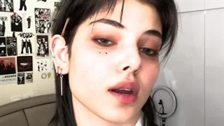 ازوقتی رفتم بعضیجاهایی که لورن رفته وعکس وفیلم گرفته منم عکسگرفتم خرذوقمم ودارم عین سگ ازخوشحالی عرمیزنم/واقعا دیوونه شدم رفت