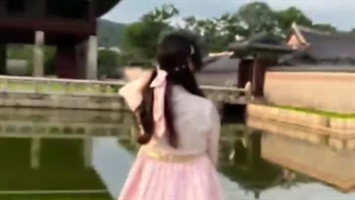 پس تو کره رو دوست داری نه من.....