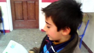 یوسف علیزاده در حال خواندن درس (2)