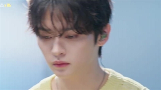 برنامه Lee mujin service با حضور لینو STRAY KIDS همراه زیرنویس فارسی آنلاین ♡♡ کپ.