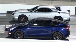 دود و برق تو جاده: چلنجر هلکت در مقابل تسلا مدل 3