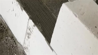 طریقه اجرای بلوک هبلکس به همراه چسب مخصوص بر روی بلوک ها