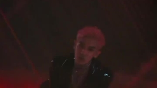 نسخه اصلی ابسشن نمیدونم چرا اس ام منتشرش نکرده (اگه بعد از دیدنش زنده موندین بگین)