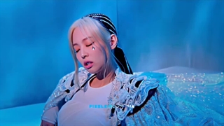 جنی بلک پینک JENNIE BLACKPINK