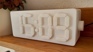 ساعت مکانیکی هفت قطعه (ساعت 7)