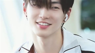 در نهایت پسر قشنگم رو ببینیم و امیدوار باشیم که هرچه زودتر برگرده :))) S2