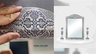 راهنمای خرید و قیمت [جدیدترین مدل ۲۰۲۴] آینه و شمعدان قلمزنی اصفهان | گالری نقره لیونا