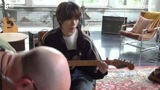 پشت صحنه‌ی ضبط موزیک ویدیوی Open always wins از TxT با زیرنویس فارسی