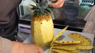 مهارت عجیب در برش هندوانه و طالبی و آناناس