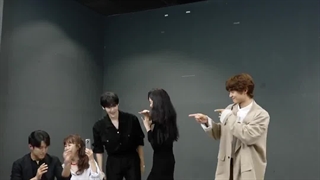 آپدیت اینستاگرام شبکه JBTC با چالش تیرامیسو کیک با بازیگران سریال "خانوادهx ملودرام" ادامه کپ