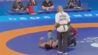 لحظات تلخ جا زدن کتف حسن یزدانی در فینال وزن ۸۶ کیلوگرم کشتی آزاد المپیک 2024