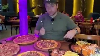 معرفی رستوران دیبارو با فضای خاص توسط امیر جابری