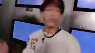 این بشر رو نمیتونم ....