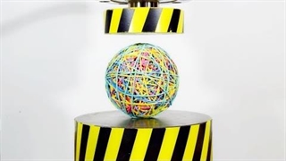 پرس هیدرولیک در برابر 1000 عدد باند لاستیکی