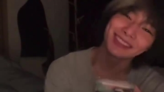 دلیل رنگ موی جونگین: کپشن