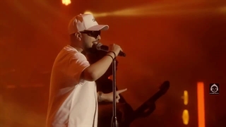 موزیک ویدئو و آهنگ ثانیه وار (ورژن لایو) با صدای آرون افشار