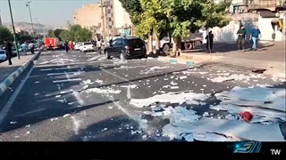 فیلم ترمز بریدن تریلی 18 چرخ و تصادف مرگبار در خیابان استخر تهرانپارس تهران در 1403/5/25