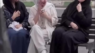 در آینده می‌خوای چه کاره شی؟ من: