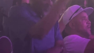 من وقتی موفق شدم تو سن پنجاه سالگی برم کنسرت¬_¬