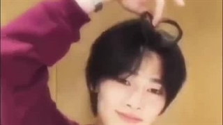 عادت کیوت جونگین^-^