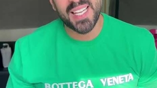 چرا لنز گزاشتی توی چشمت