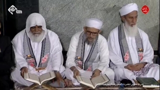 تلاوت قرآن در شب رحلت پیامبر اسلام(ص) 1403 در مشهدالرضا(ع) با پرچم بزرگ فلسطین و غزه