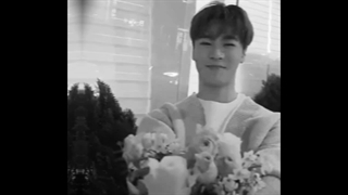 آسمون ما آروها خیلی وقته ماهی برای روشن کردن شبمون نداره