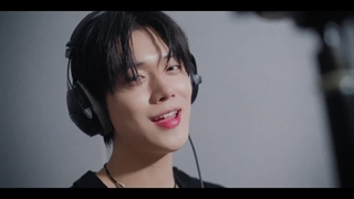 موزیک ویدیوی Boyfriend از یونجون txt سریالCinderella at 2 am