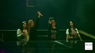 اجرای آهنگ stay از بلک پینک در سئول جنی گریه میکنه