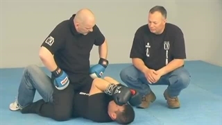 [Self-defense] چگونه در حالی که به زمین افتاده ایم از خود دفاع کنیم!