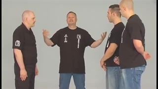 [Self-defense] چگونه در نزاع با چند نفر از خود دفاع کنیم؟