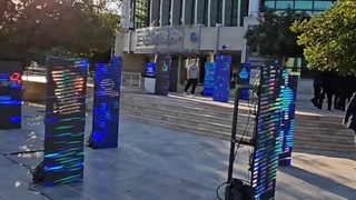 تلویزیون های ستونی شهری در فضاهای باز