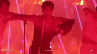 به خاطر اینکه بم بم اعلام کرد حالش خوبه و نمی خواد بمیره براتون یه اجرا خفن از مونبین اوردم(فقط خدا میدونه ربطش چیه!)