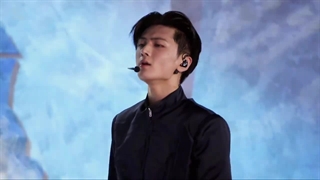 اجرای‌ آهنگ‌ Lucifer در کنسرت‌ Walk The Line از جی‌، جیک‌ و سونگهون