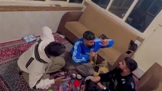 منو دوستام وقتی دور هم جمع میشیم!(((=