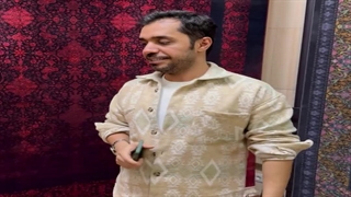 معرفی فرش ابریشم ماشینی کهکشانی در رنگ قرمز و آبی در فروشگاه صفافرش