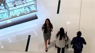 برای دبی دلار ببریم یا درهم