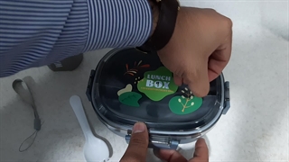 لانچ باکس با قمقمه ۴خونه