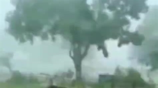 طوفان و گردباد وحشتناک و بی سابقه در فلوریدا(فیلم)