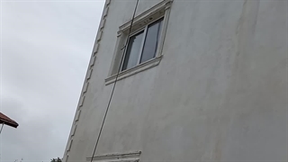 آب بندی نما در آمل و بابل با طناب-09118437158