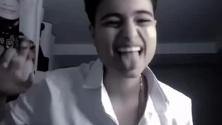 هعییییی ددی ارتا تو گوشی من چیکار میکنی