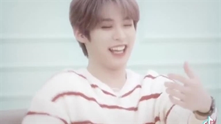 متولد شدن پسرکم مبارک(کپشن منتظر نگاهتونه)