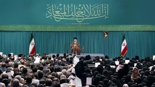 فیلم کامل بیانات امام خامنه ای مدظله العالی در دیدار خانواده های شهدای امنیت 1403.08.06