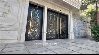 درب حیاط و پارکینگ جنوبی طرح عمارت 123