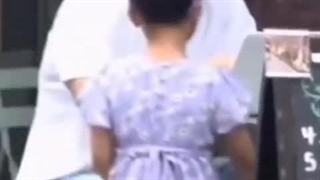 دختر دار شدن در یک لحظه