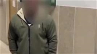 بغض همسر دانشجویی که برهنه شد.