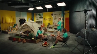 کمپین جدید کام‌بنک: حمایت از کسب‌وکارهای کوچک با حضور ستاره‌های فوتبال زنان